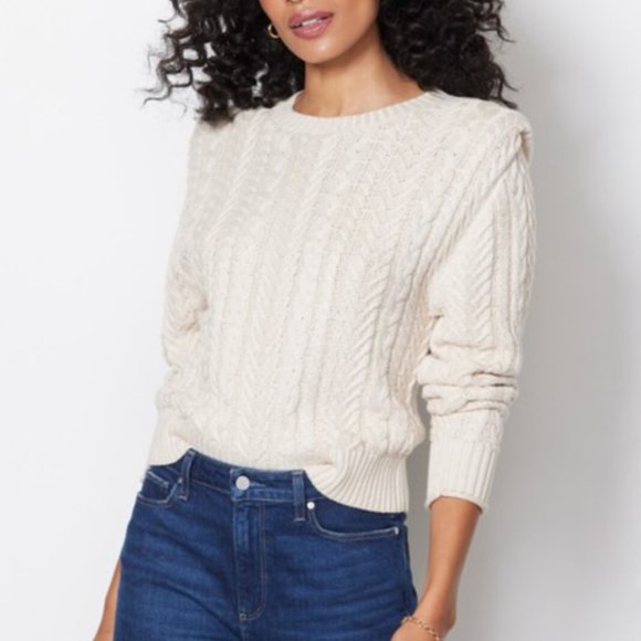 Evereve Sweaters - Evereve Alexis Strong Shoulder Cable Pullover- Cream - Size Large